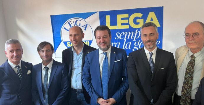 Salvini a Reggio dà il benvenuto a Neri e Cardia: «I cittadini riconoscono il lavoro di questi mesi»