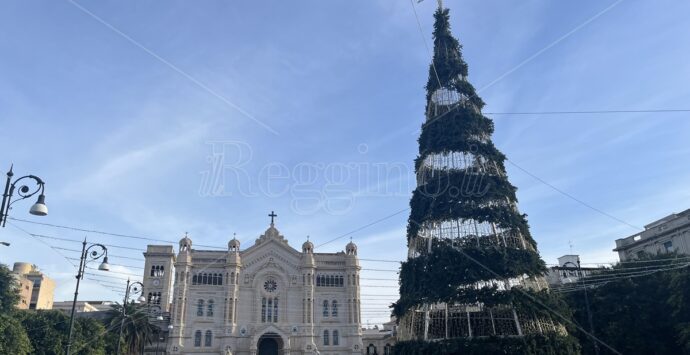 Reggio, si accendono le luci del Natale: appuntamento alle 18 a piazza Duomo