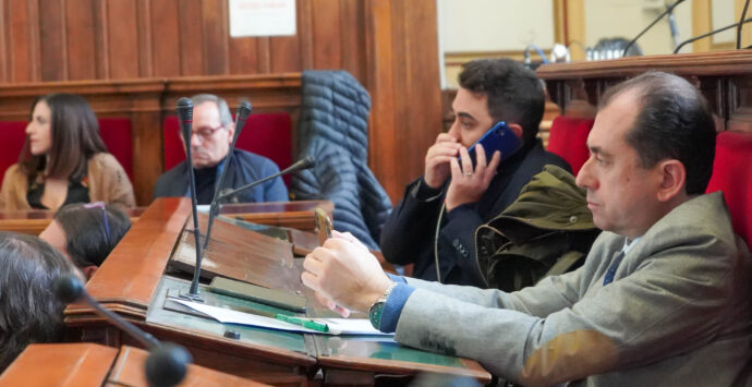 Ok al bilancio consolidato a Reggio, Falcomatà: «Ora documenti alla Cosfel per le assunzioni» – FOTO