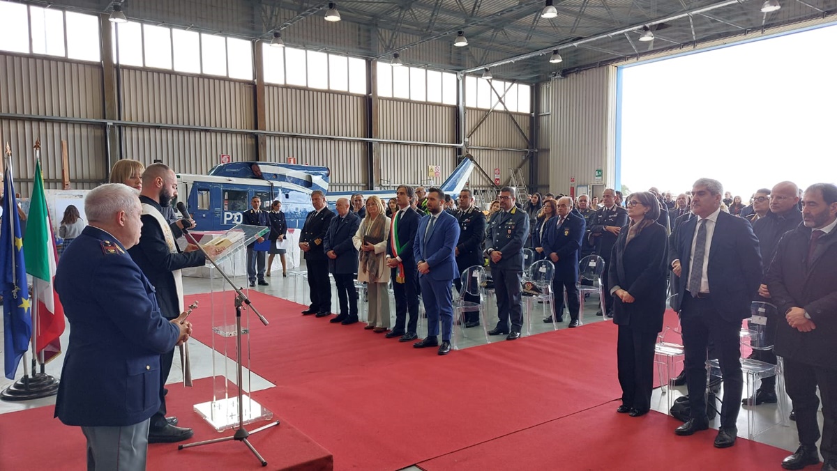 Reggio, la Polizia festeggia il quarantennale dell’istituzione del V° Reparto Volo 