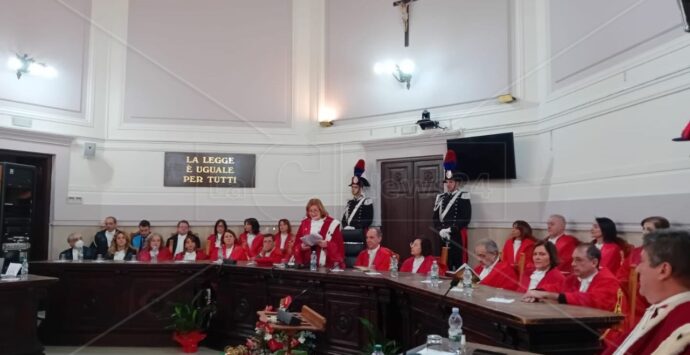 La presidente della Corte d’appello di Catanzaro: «Nel distretto  scopertura dell’organico insostenibile da oltre 30 anni»