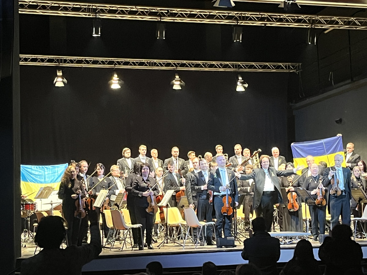 Palmi, l’Orchestra Sinfonica di Odessa apre il concerto con il pianista Giuseppe Albanese