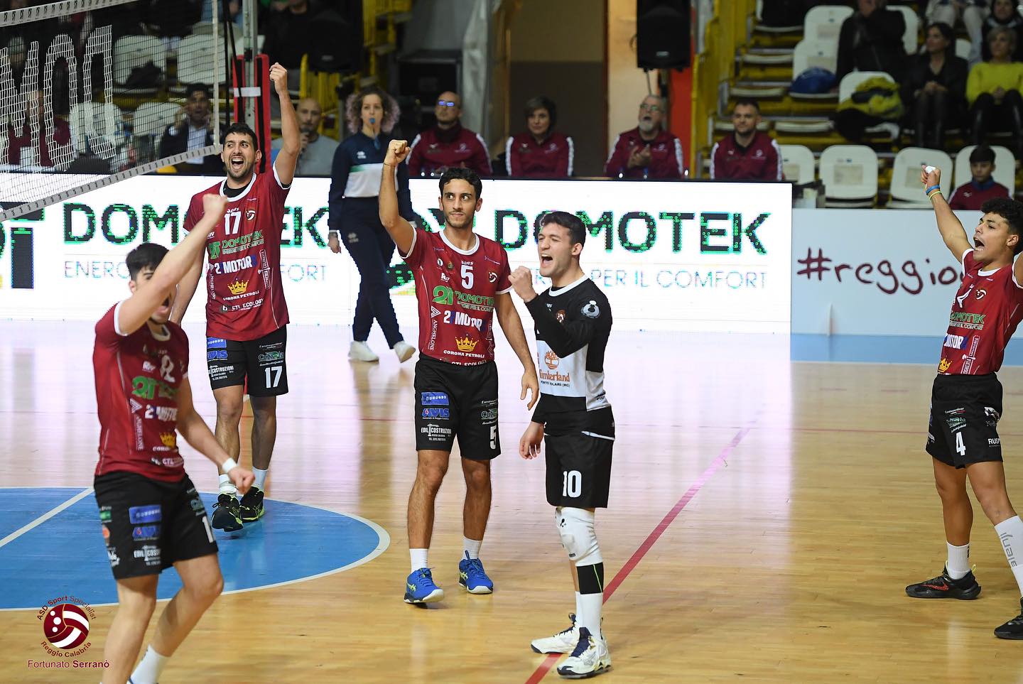 La capolista Domotek Volley Reggio Calabria ricomincia dal derby