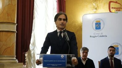 Caos al Comune di Reggio, la Lega sbotta: «Deriva etica con le assunzioni nello staff di Falcomatà»
