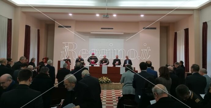 Anno giudiziario ecclesiastico a Reggio, Viscome: «Influencer veicolano ai ragazzi messaggi sbagliati»