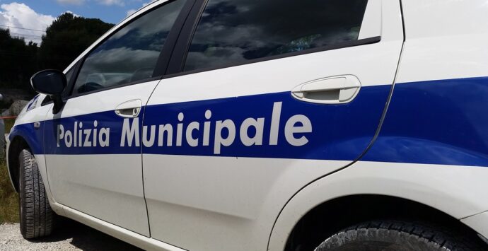 Reggio, la Giunta comunale assegna alla Polizia municipale alcuni beni confiscati in contrada Gagliardi