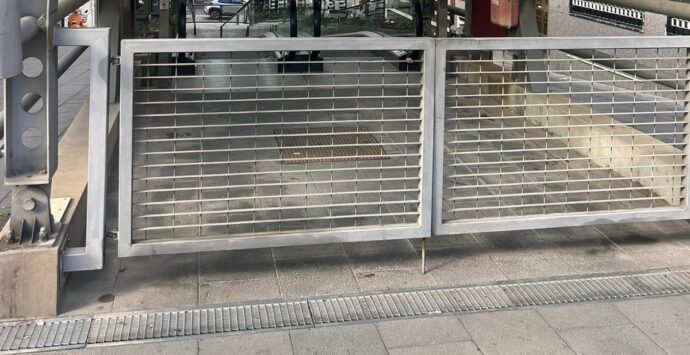 Reggio, Milia (FI): «Tapis roulant già chiuso dopo l’annuncio in pompa magna»