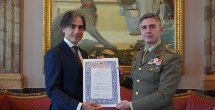 Ricevuto a Palazzo Alvaro il Comandante del Corpo militare volontario della Croce Rossa Italiana