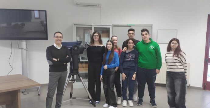 Locri, gli allievi dello “Zaleuco” superano la fase d’istituto dei Campionati italiani di astronomia