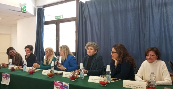 Reggio, al “Radice Alighieri” il cambiamento parte dalle donne