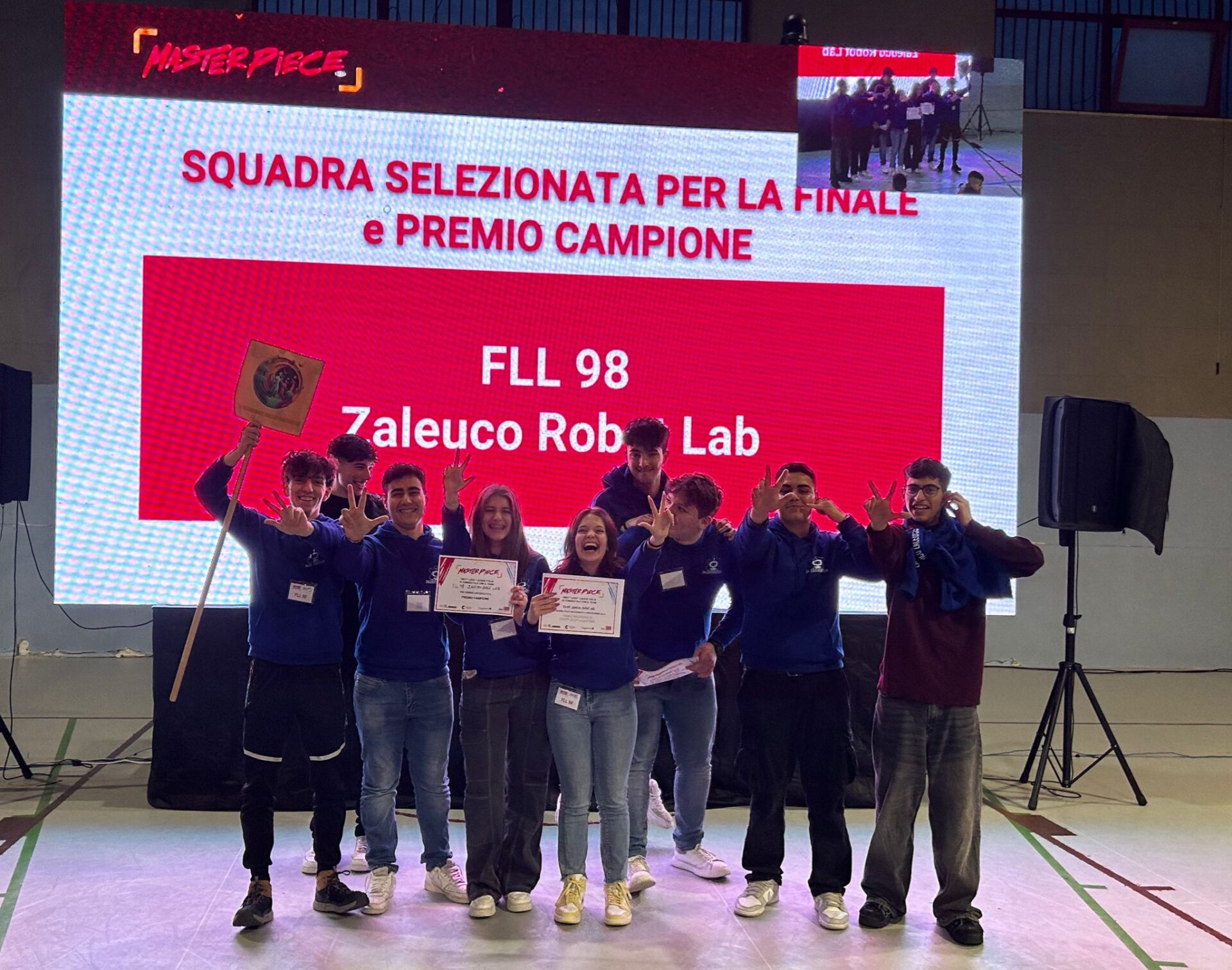 Locri, la squadra “Fll 98 Zaleuco Robot Lab” vola alla finale nazionale della “First Lego League Italia”