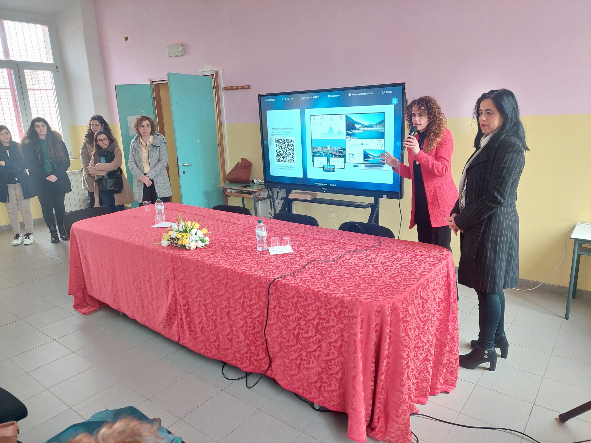 Taurianova, aiuto agli scolari e alle famiglie: l’equipe del polo sociale  presenta il “laboratorio delle emozioni” 