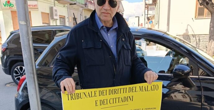 Ospedale di Locri, il manifesto di Mammoliti: «Negato il diritto alla salute»