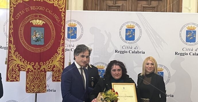 Premio Otto Marzo, il Comune di Reggio celebra otto donne distintesi per impegno e dedizione al territorio – FOTO