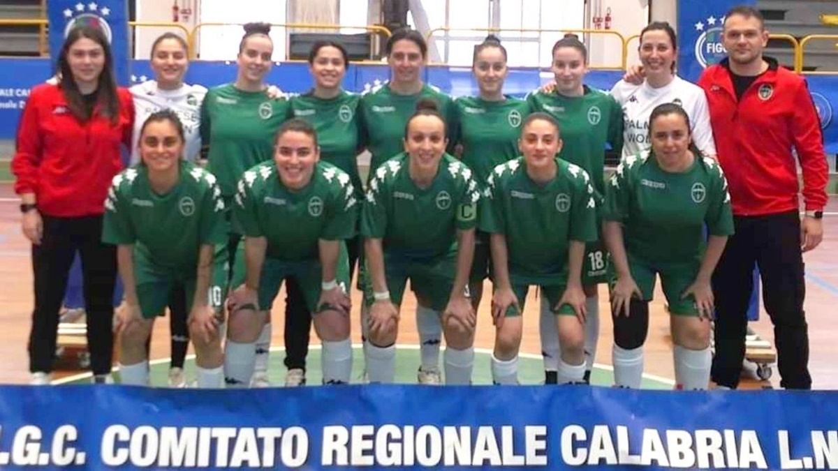 Calcio a 5, la Palmese Women batte in finale il Casali del Manco Futsal e conquista la Serie B