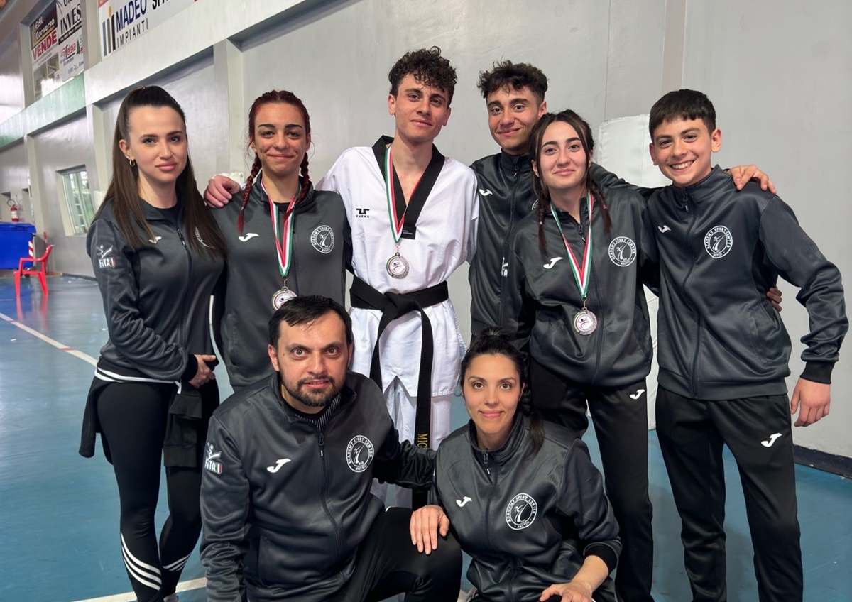 Taekwondo, poker di argento per l’Academy Sport Center di Reggio al Campionato interregionale