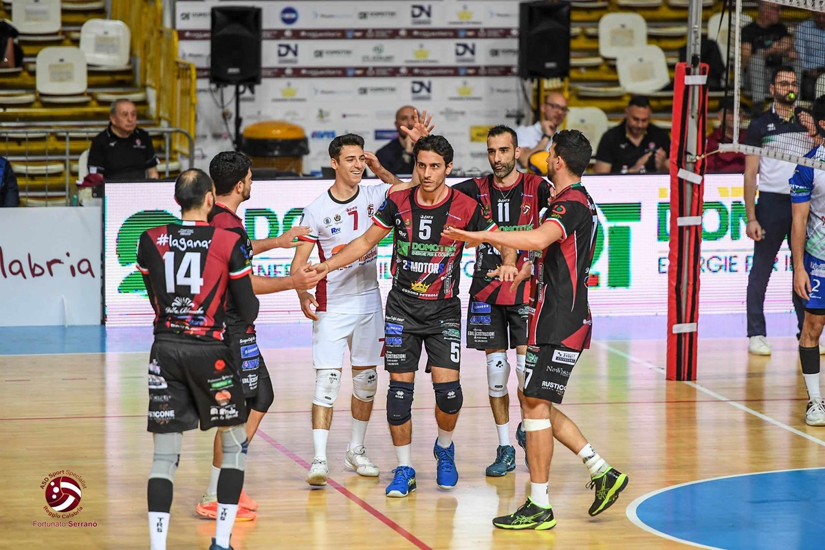 Serie B, la Domotek Volley Reggio Calabria aritmeticamente prima a tre giornate dalla fine