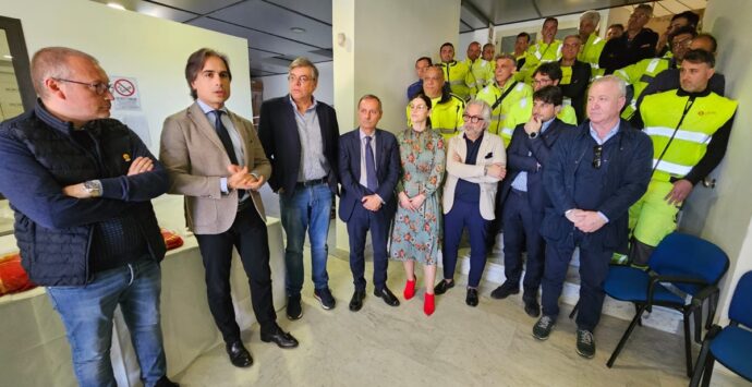 Reggio, Falcomatà visita la Castore con il nuovo Cda: «Aumentate le risorse sulle manutenzioni»