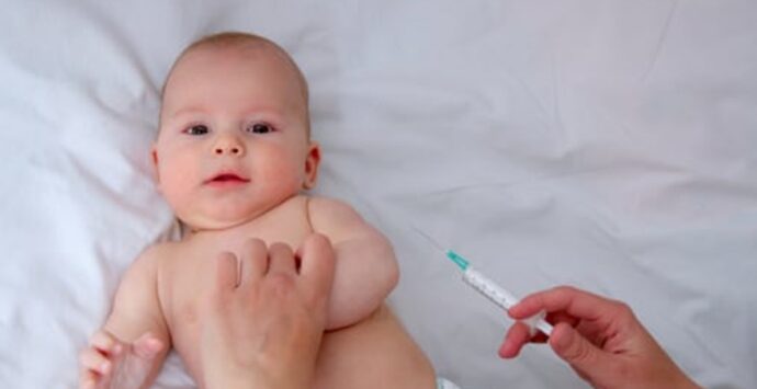 Sanità, Fimp: «Inserire la vaccinazione contro il Vrs nel programma di immunizzazione regionale»