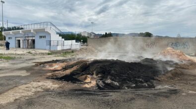 Incendio al campo sportivo di Catona, la solidarietà del sindaco Fragomeni