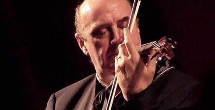 Laureana di Borrello, stasera il concerto dell’Orchestra Giovanile con il violinista Fulvio Puccinelli