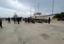 Domenica di sbarchi nella Locride, soccorsi a Roccella 137 migranti