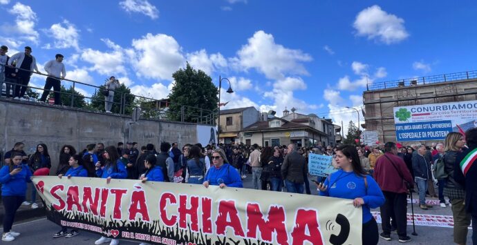 Polistena, al via la manifestazione pro ospedale – FOTO
